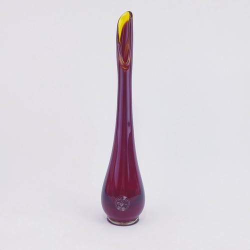 Vintage Viking Glass Ruby Red 11" Smooth Swung Vase with Amberina Edge Glows! - Picture 2 of 12