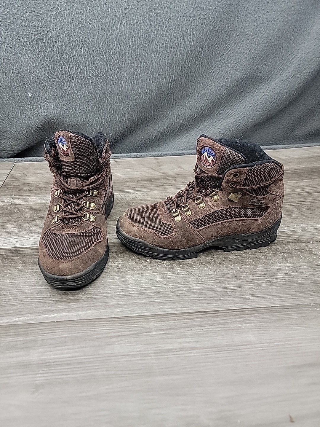 Nevados Boots Women's Size 7.5  Hiking Boots Shoes Outdoor Trekking Lightweight-image