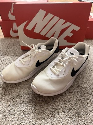 Nike Airmax Black and White Oketo Shoes