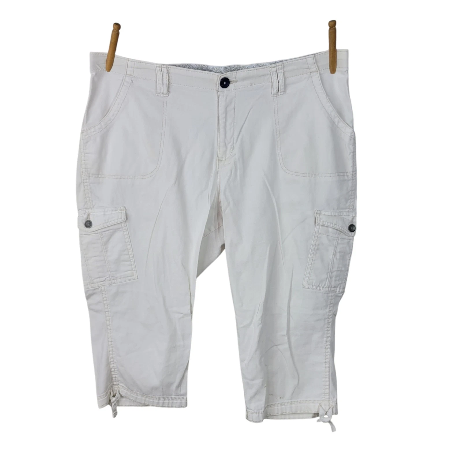 Lee Comfort Waist Band Capri Pants Plus Size 18W High Rise White Cargo
Opens in a new window or tab