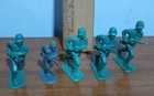 Vintage Different Shades Of Green  Lot Of Plastic Army Men Soldier Figures — photo 2