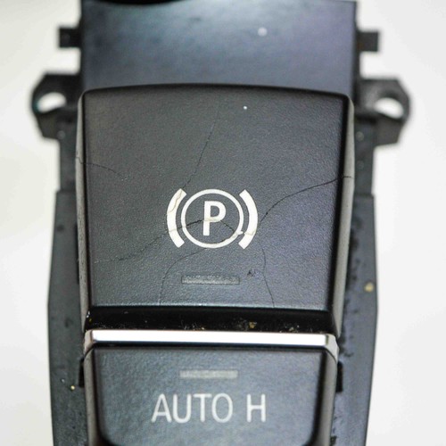 Botón freno mano BMW X3 F25 6822518 2.0 gasolina 135kw 2017 17818185 - Imagen 5 de 7