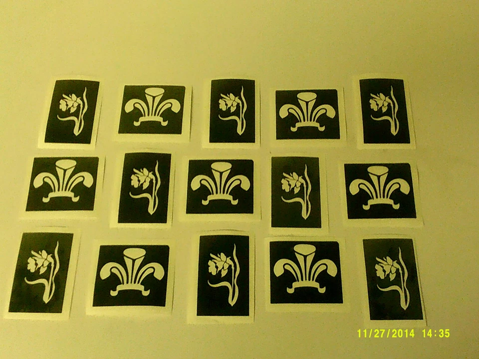 Stencil gallesi piume e narciso per acquaforte vetro giorno di San Davide Galles