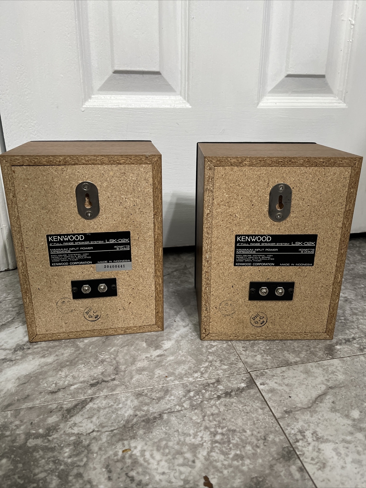 Kenwood LSK02K Pair Full Range Book Shelf Speakers 4" 40 watts 8 OHMS