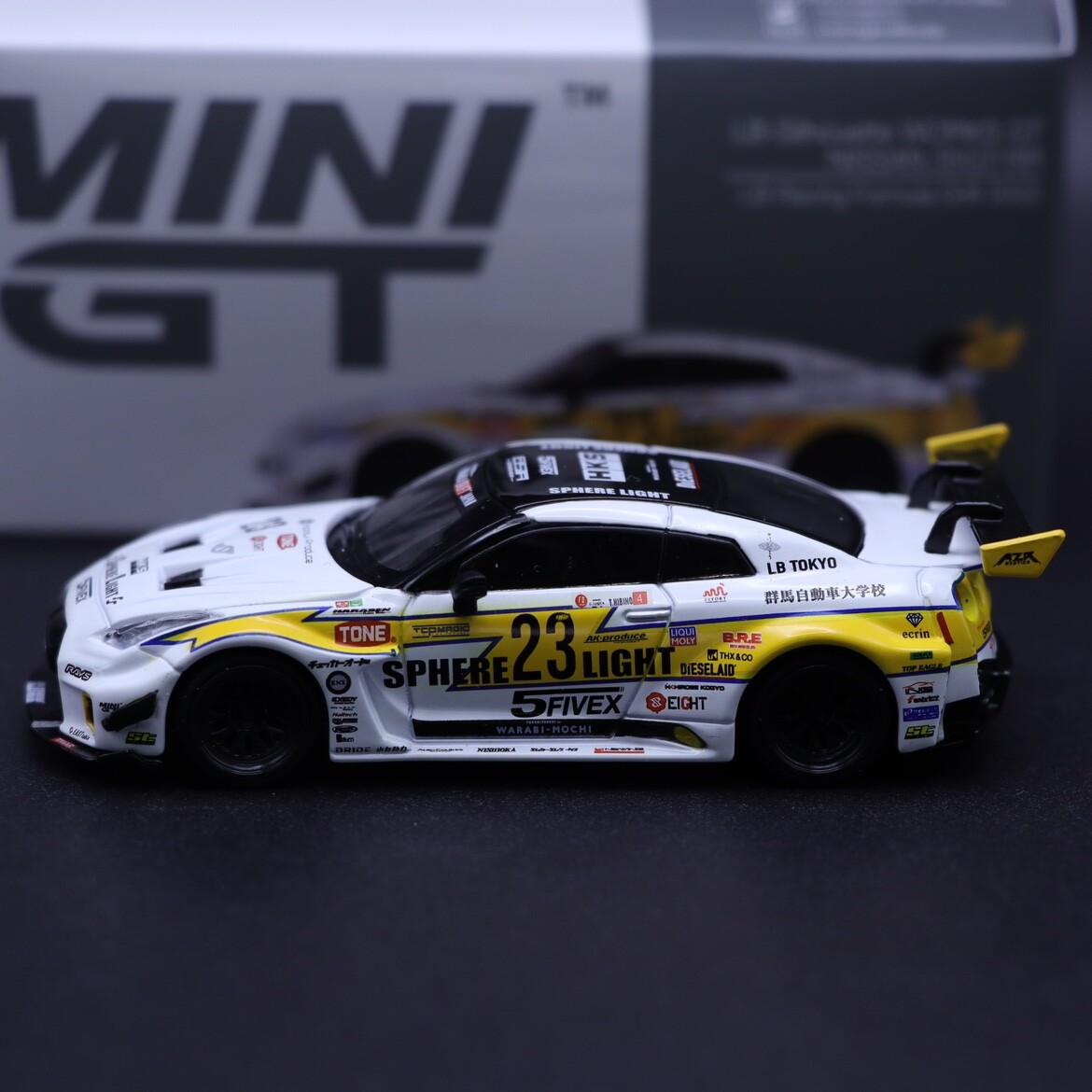 MiNiGT LBWorks Nissan GT-R ミニカー 3台セット MiNiGT LBWorks Nissan GT-R ミニカー 3台セット Mini GT #311