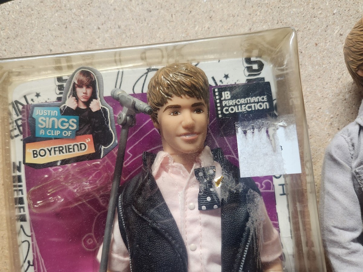 Singing Talking Justin Bieber Pop Star Performance