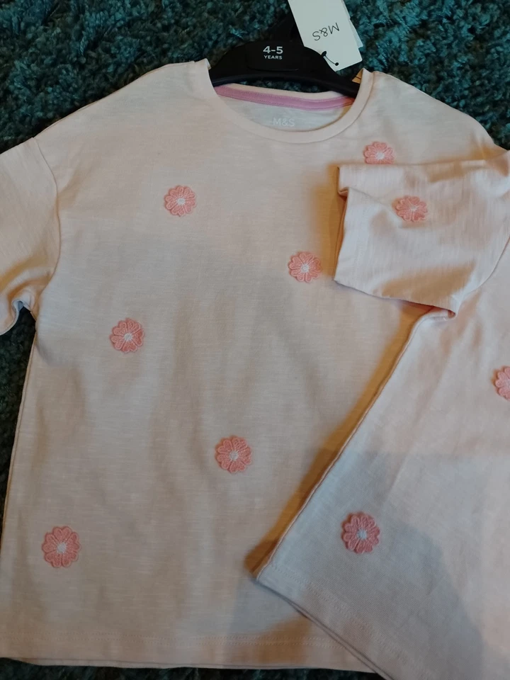 Ideal For Twins NWT Marks And Spencers Age 4 To 5 Years T Shirt X 2 - Image 4 of 4