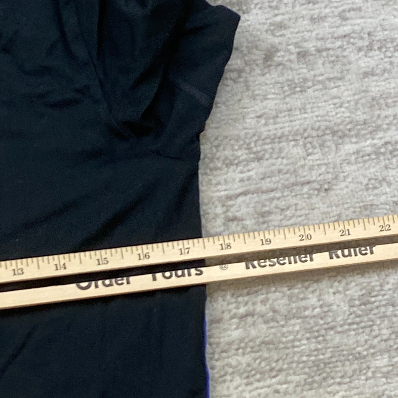 Mons Royale Ultra Lite Merino Air Con Shirt Small Black Athleisure Wool Bike Run