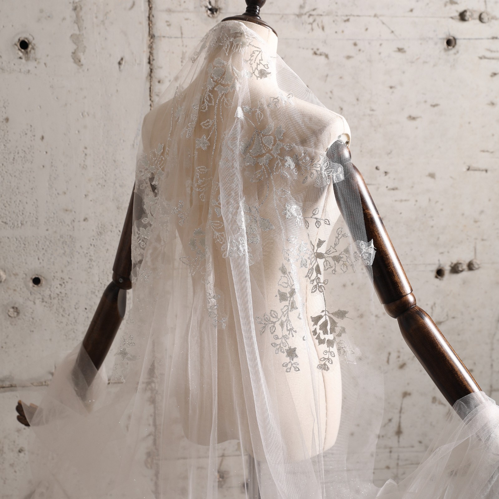 Wedding Veil with Sleeves Tulle Bridal Veil Floral Bridal Veil thumbnail 6