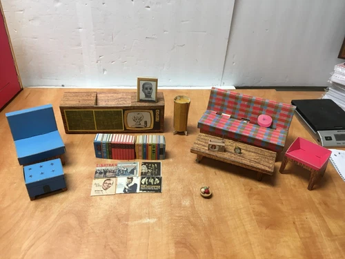 Vintage 1962 Barbie Dream House Accessories Lot Records Photo Player Couch