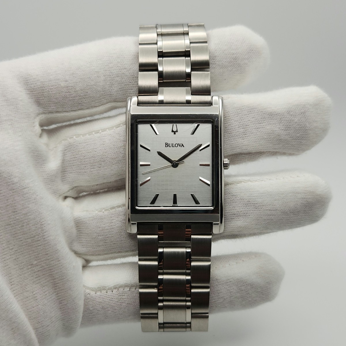 Bulova Men display picture 1