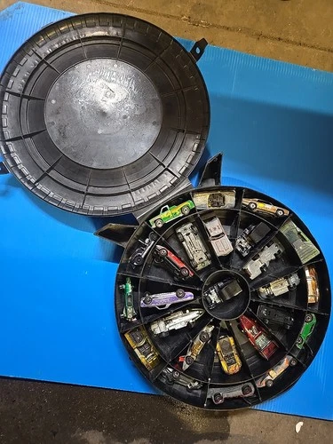 Vintage red line Hot Wheels. And case  20 red lines 5 johnny lightning red lines