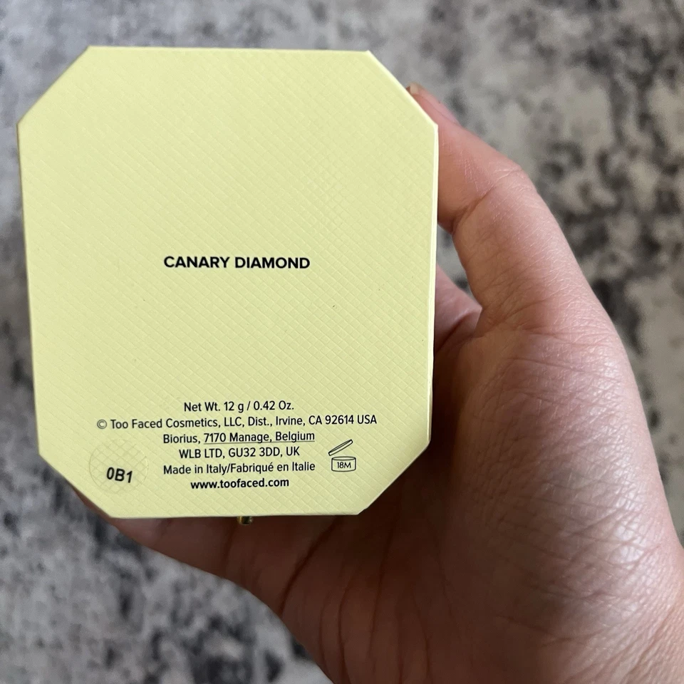 too faced diamond fire highlighter light canary diamond Discontinued - Image 4 of 4