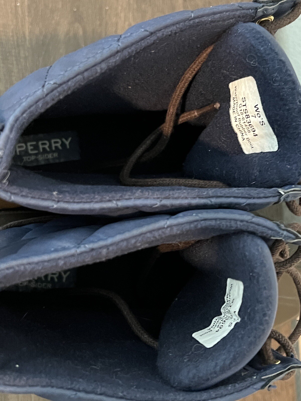 sperry women's gosling quilted rain boots