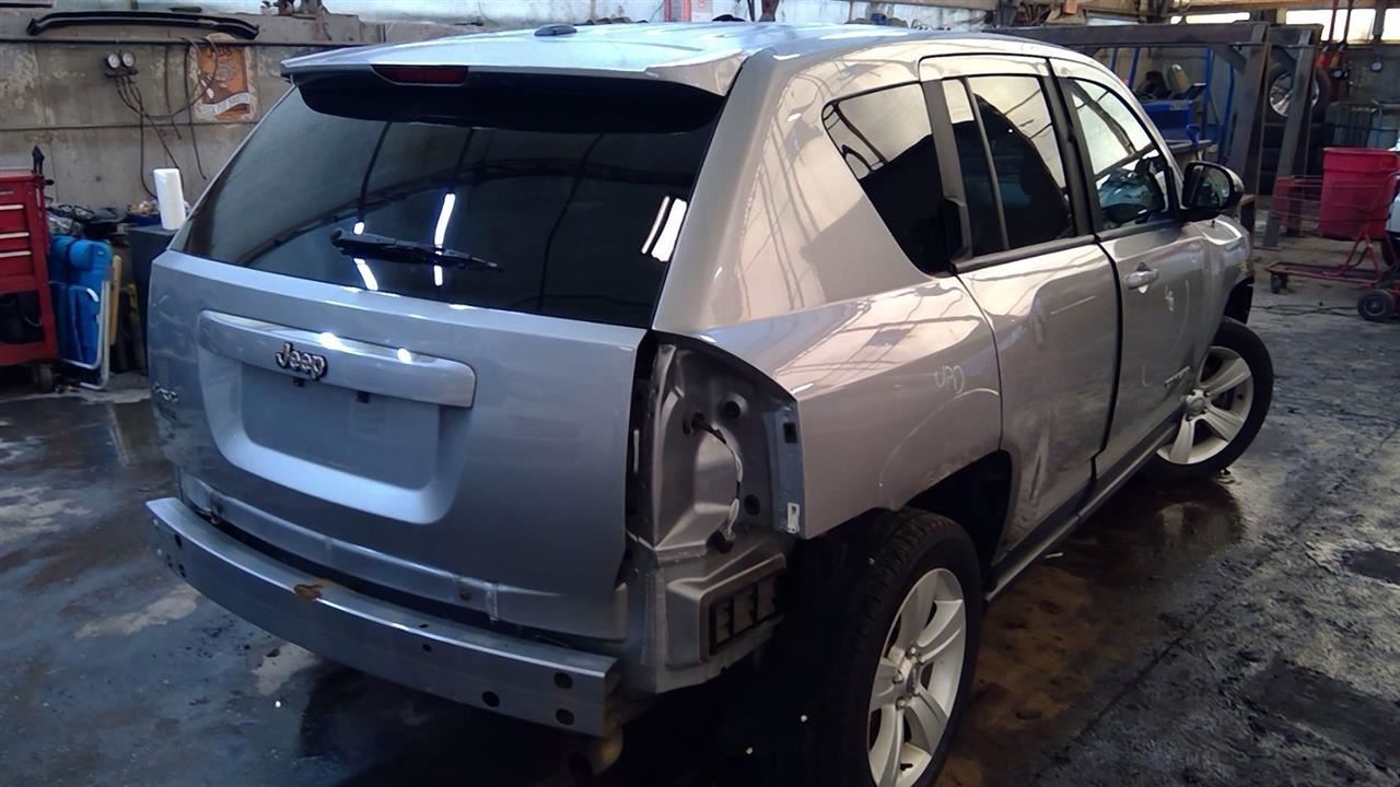 Wheel Classic Vertical Rear Door Handle Silver Fits 11-17 COMPASS 1LT46GSAAC