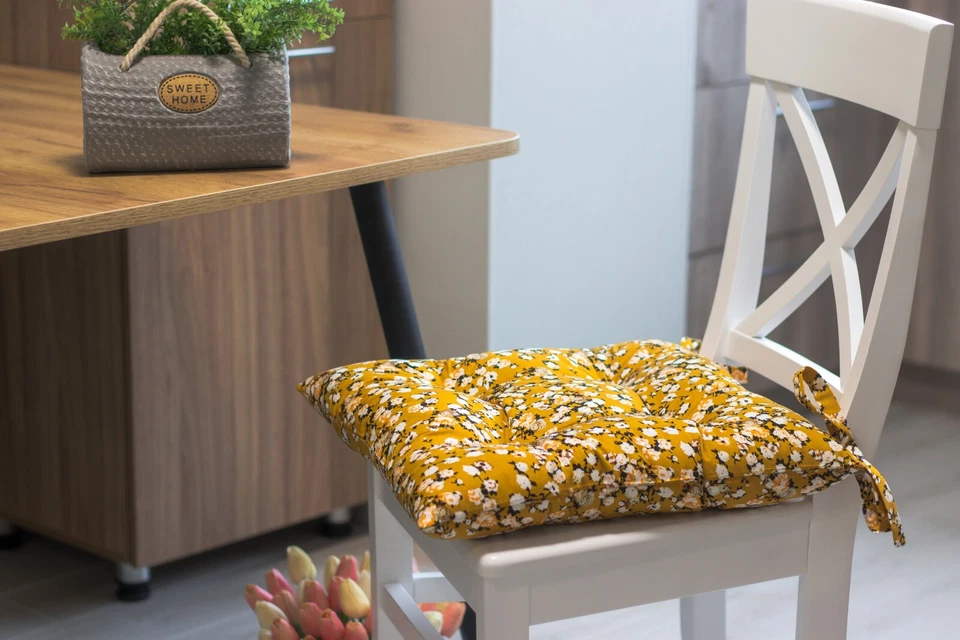 Almofada quadrada para cadeira com laços — floral Honey Ditsy - Imagem 3 de 4