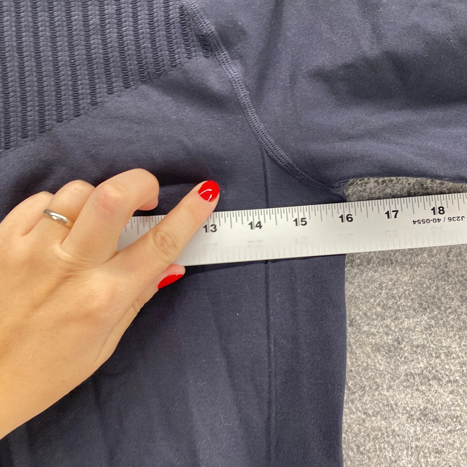 fabletics activewear long sleeve crew neck pullover shirt