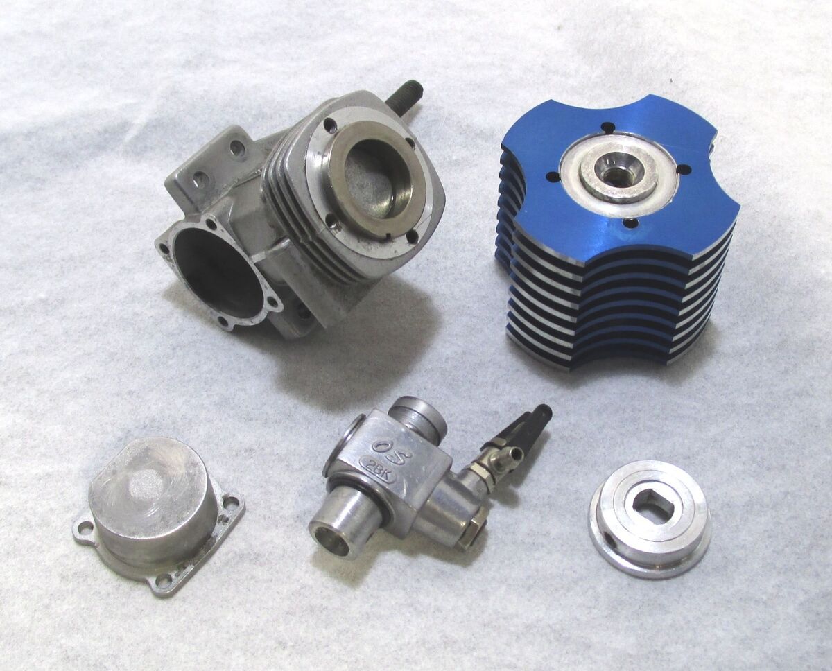 O.S. MAX-CZ12Z Full maintenance vintage 2 stroke glow engine O.S. MAX-CZ12Z Full maintenance vintage 2 stroke glow engine