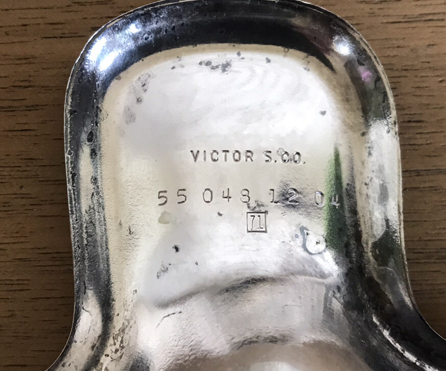 Vtg Victor S. Co SilverPlated Shell Footed Nappy Candy Nut Dish