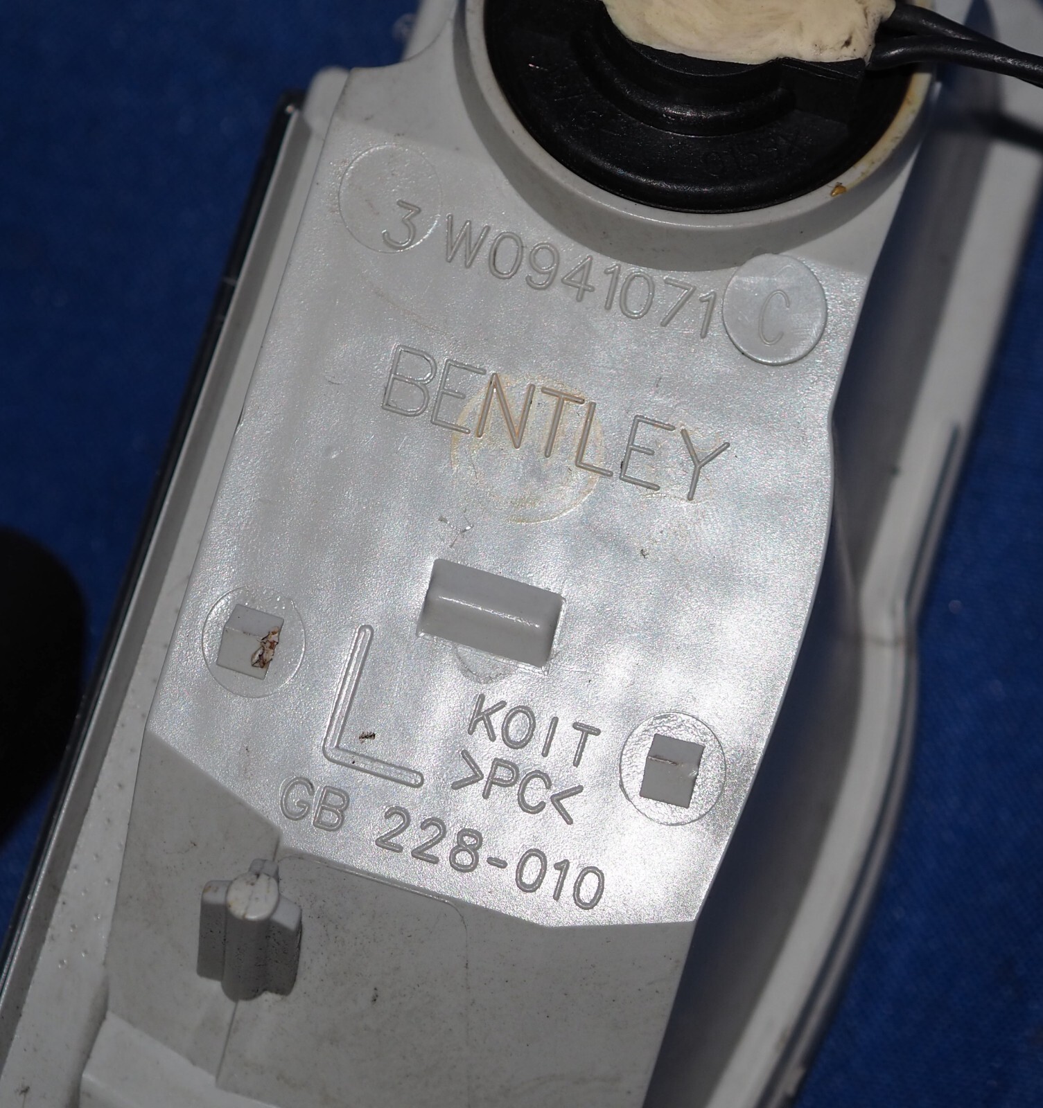 2003-2012 Bentley Flying Spur Continental GT GTC Left Rear Bumper Reverse Light