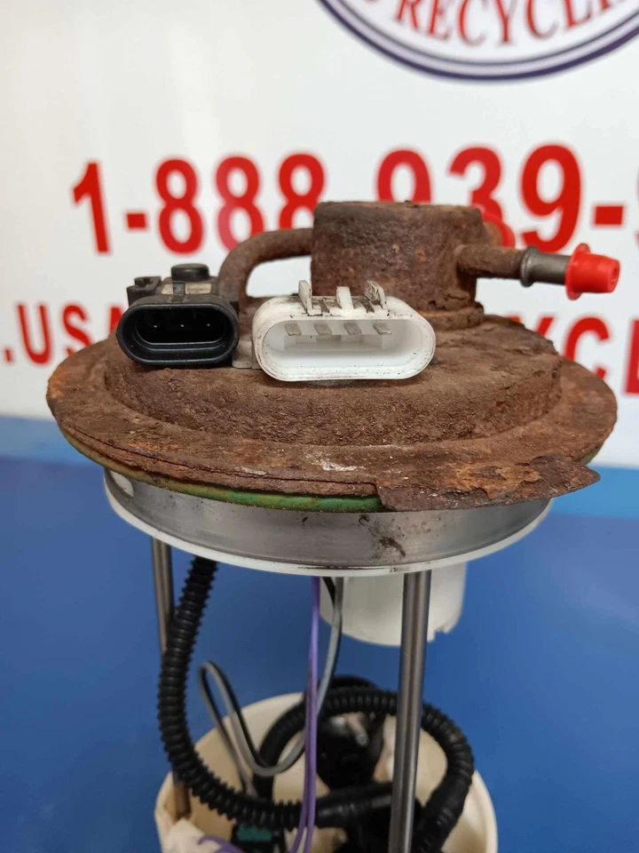 Fuel Pump CHEVY SILVERADO 1500 04 05 06 07 Foto 3 de 4