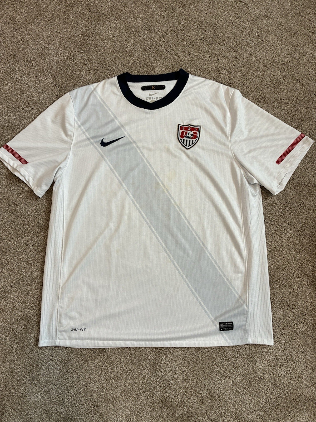 (stains see pics) 2010 USA Nike World Cup Blank Soccer Jersey White XL