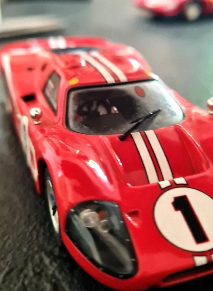 Modellino Le Mans 1:43 Ford Gt40 MKIV 1967 Gurney, Foyt Whitebox + Pilota dentro - Immagine 2 di 4