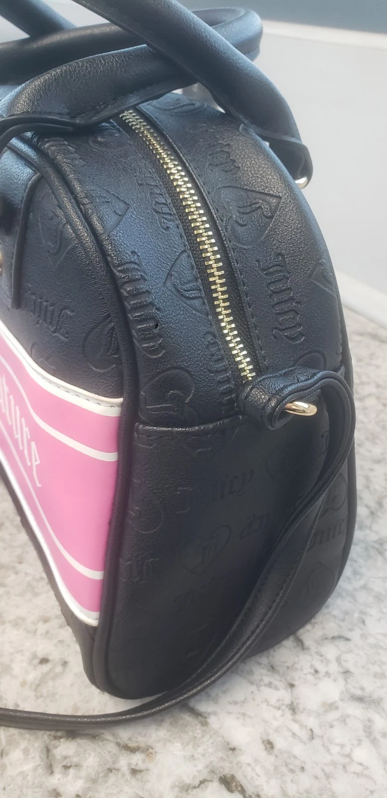 Borsa a tracolla Juicy Couture Fashionista Bowler in liquirizia nera rosa