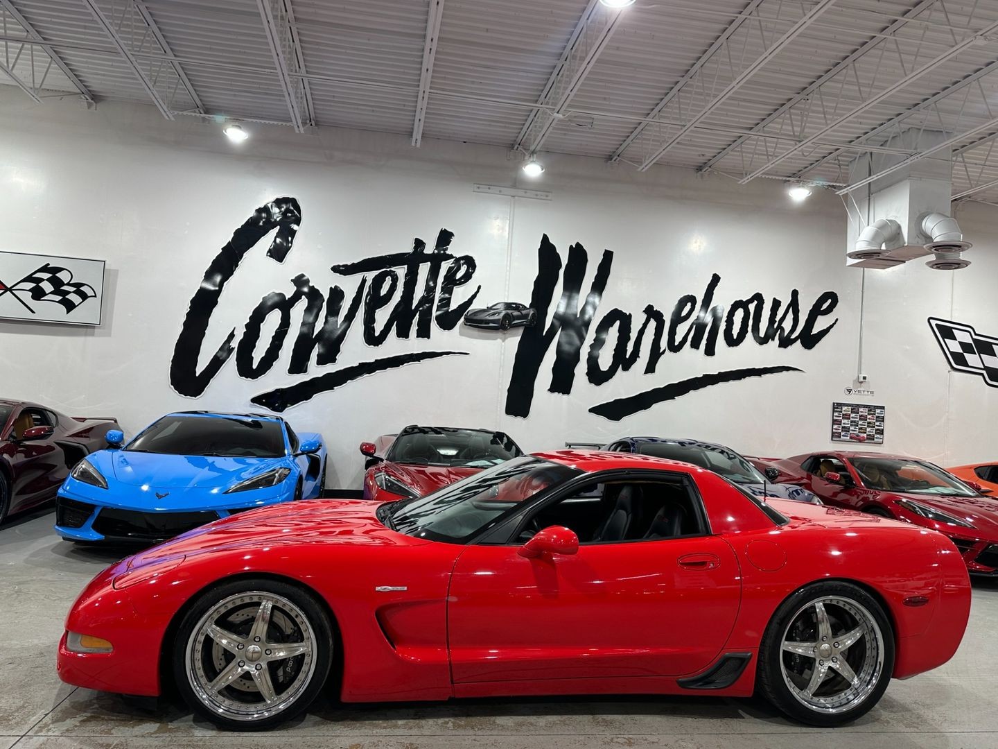 2001 [70U] Torch Red Chevrolet Corvette   | C5 Corvette Photo 2