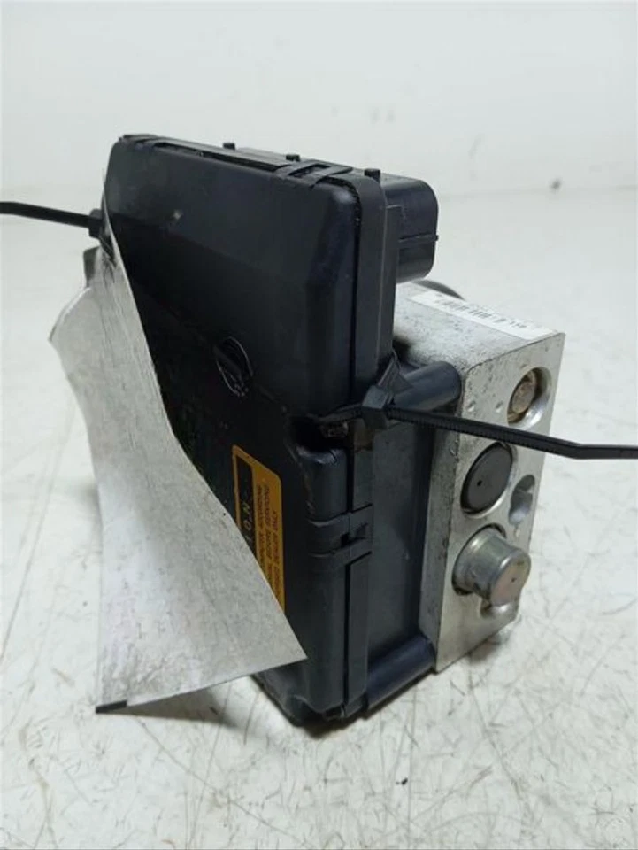 2001-2002 Toyota Sequoia 4x2 ABS Anti-Lock Brake Pump Assembly Skid Control Oem Foto 2 de 4