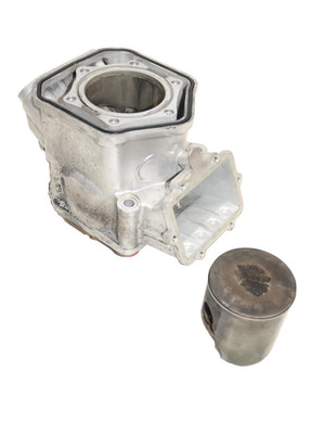 2011 Ski-doo Gsx Le 600 Etec Xp Engine Motor Cylinder Jug Piston Assembly