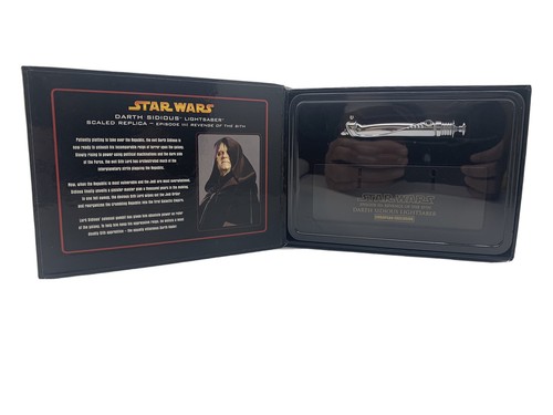 Master Replicas .45 Lightsaber EUROPEAN EXCLUSIVE Darth Sidious SW-330 - Picture 2 of 4