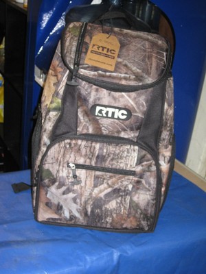 rtic day cooler 15 can backpack kanati camo