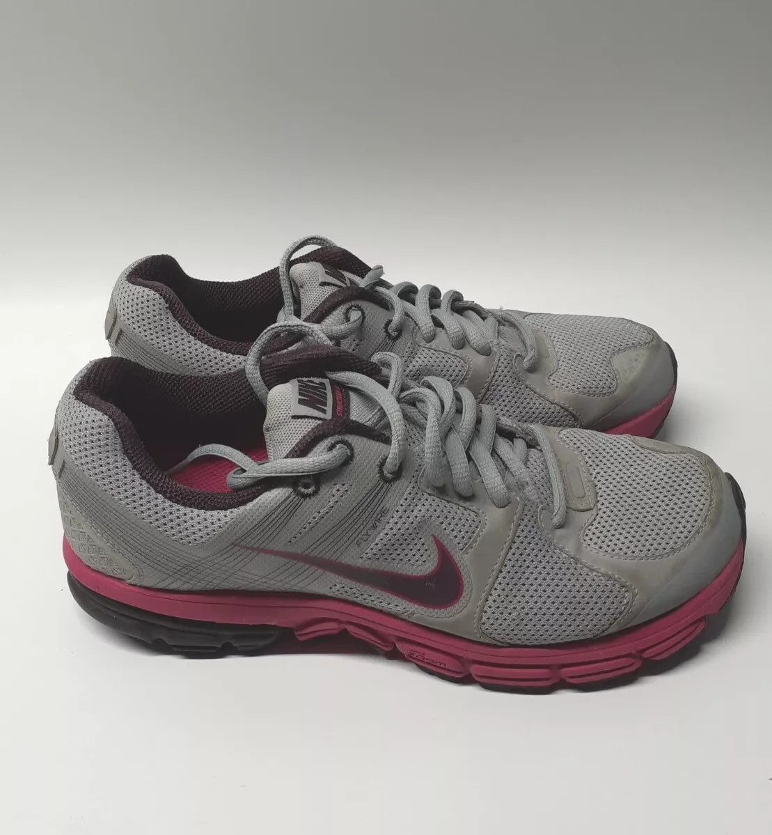 Air Zoom 15 Womens Size 7.5 Gray Athletic Running Shoes |