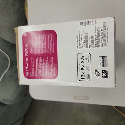 Graveur de CD HP 9600SE externe SCSI neuf dans sa boîte ouverte RARE ! - Photo 10/10