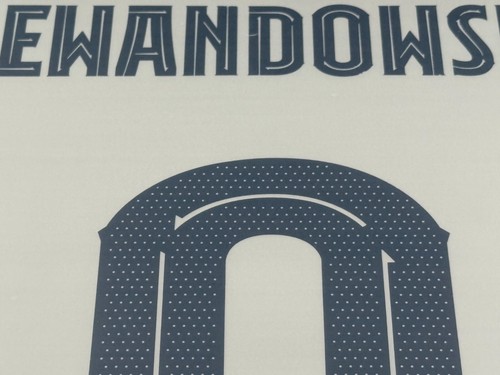 2023 2024 OFFICIAL BARCELONA LEWANDOWSKI 9 AWAY UCL NAMESET NAVY - PLAYER 255MM - Picture 3 of 4