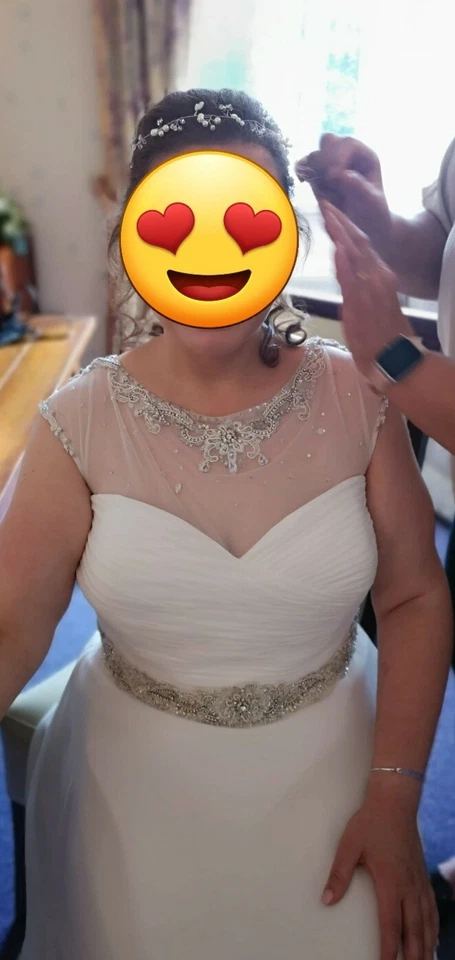 Designer Justin Alexander wedding dress  - Image 2 of 4