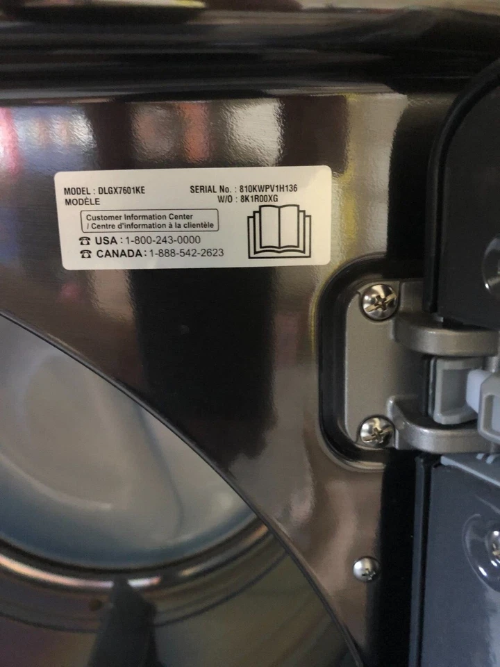 DLGX7601KE 7,3 ft³ Secadora de gas TurboSteam de capacidad ultra grande con EasyLoad  Foto 3 de 4