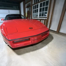 GLOSSY BLACK PLASTIC LETTERS INSERTS FOR CORVETTE C4 1984 - 1990 FRONT ONLY