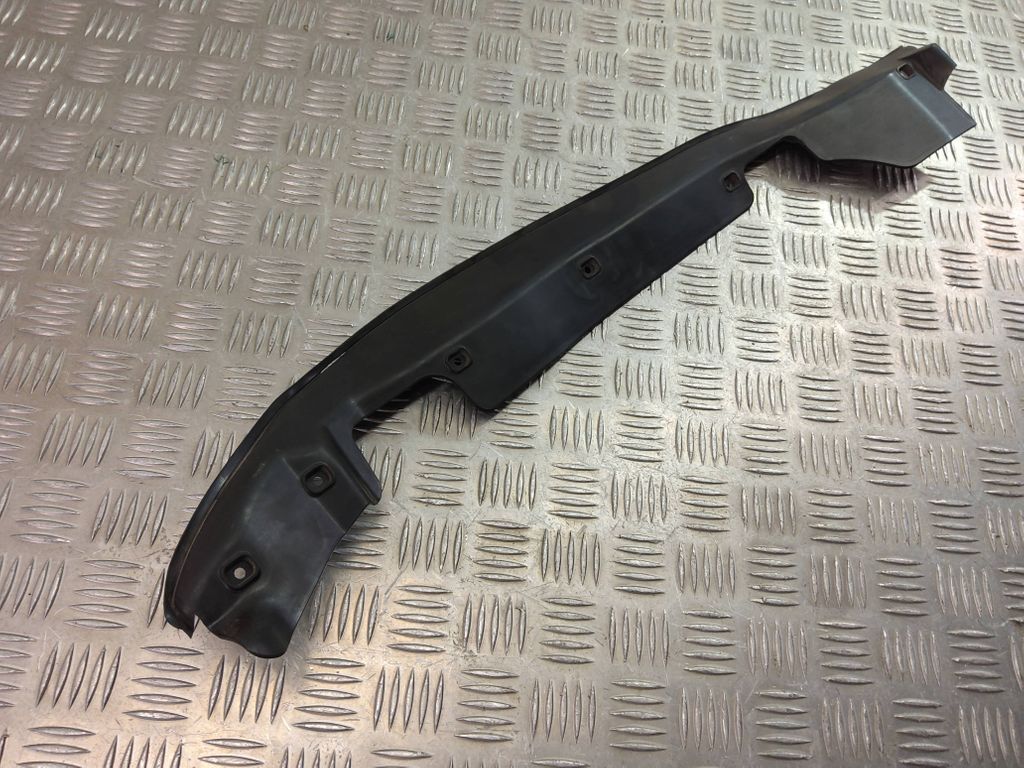 BMW X2 F39 2018 Left front Fender foam support seal 7420825 