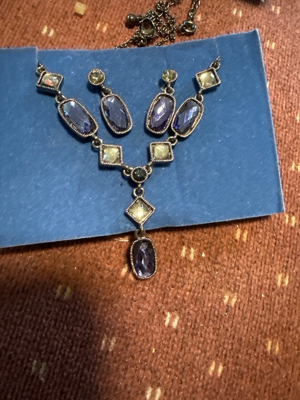Vintage Avon Shades of Blue Crystal Necklace & Pierced Earring Set Gunmetal 16”