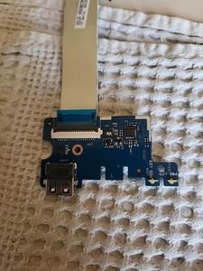 Lot De Charnières Gauche Et Droite Pour HP HQ-TRE 71025 (occasion)