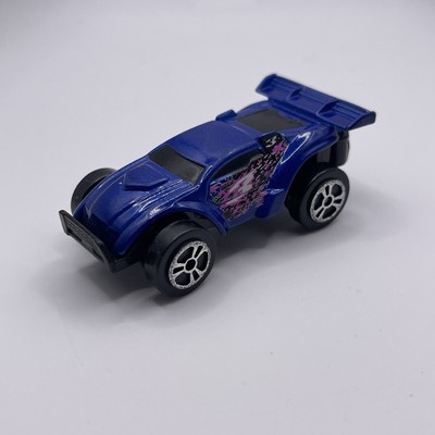 MAISTO SPEED BEAST #3 BLUE 1:64 DIECAST 2 1/2'' RACE CAR WITH PINK