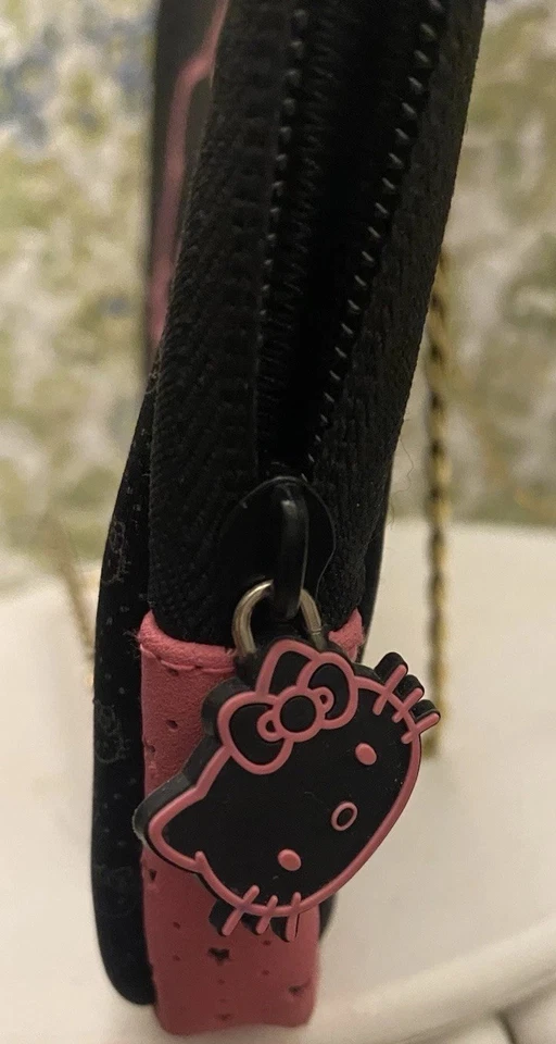 Hello Kitty IPAD Tablet Protective Case Classic Pink & Black Logo Zip 10x7 - Image 2 of 4