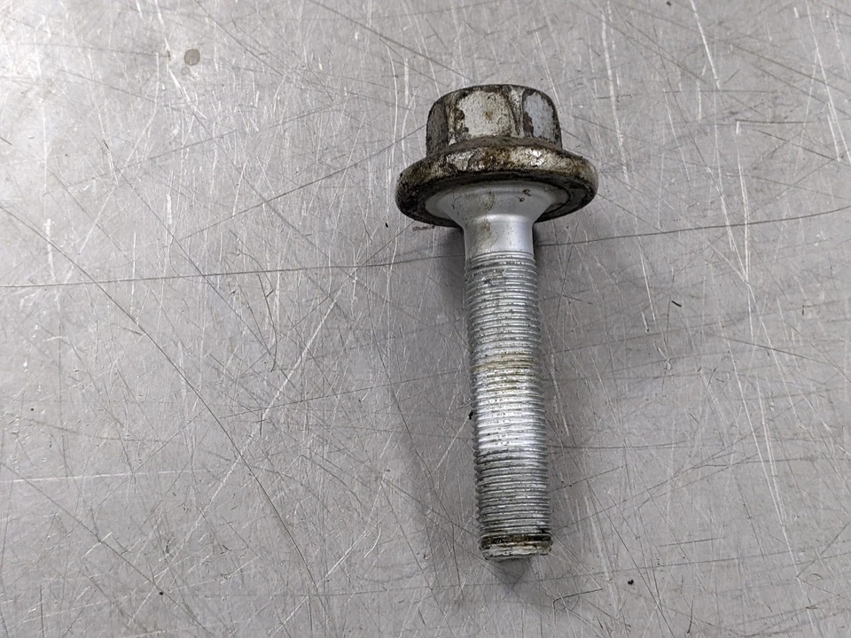 Crankshaft Pulley Bolt From 2010 Mercedes-Benz GLK350  3.5 - Image 2 of 4