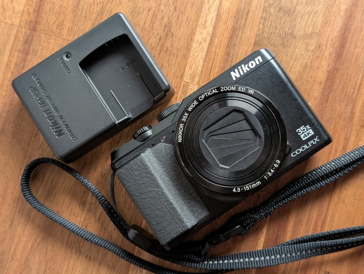 Nikon COOLPIX 35x Optical Zoom 本体のみ Nikon COOLPIX 35x Optical
