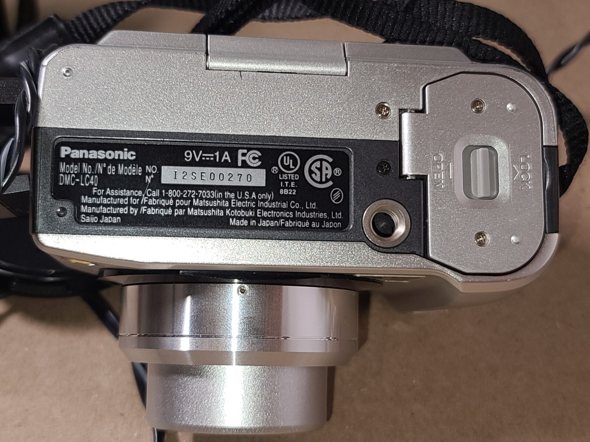 Panasonic LUMIX DMC-LC40 3.9MP Digital Camera Optical 3X Zoom 2GB
