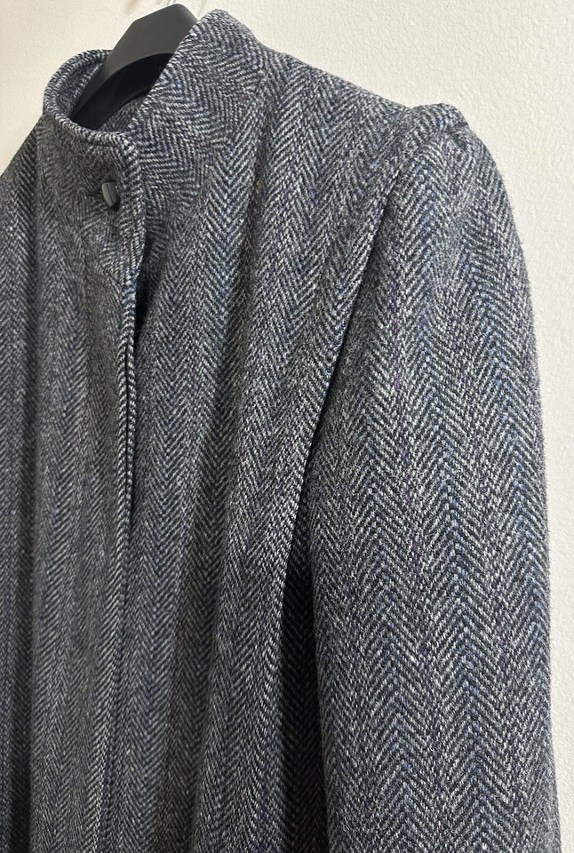 Abrigo de tweed espiga vintage forrado botones ocultos púrpura hecho en EE. UU. Foto 3 de 4