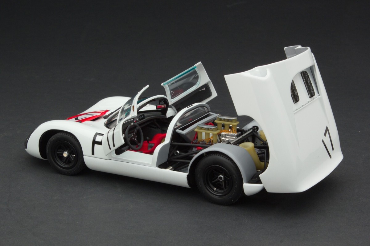Exoto | 1:18 | 1967 Works Porsche 910-6 No. 17 | Nurburgring 1000