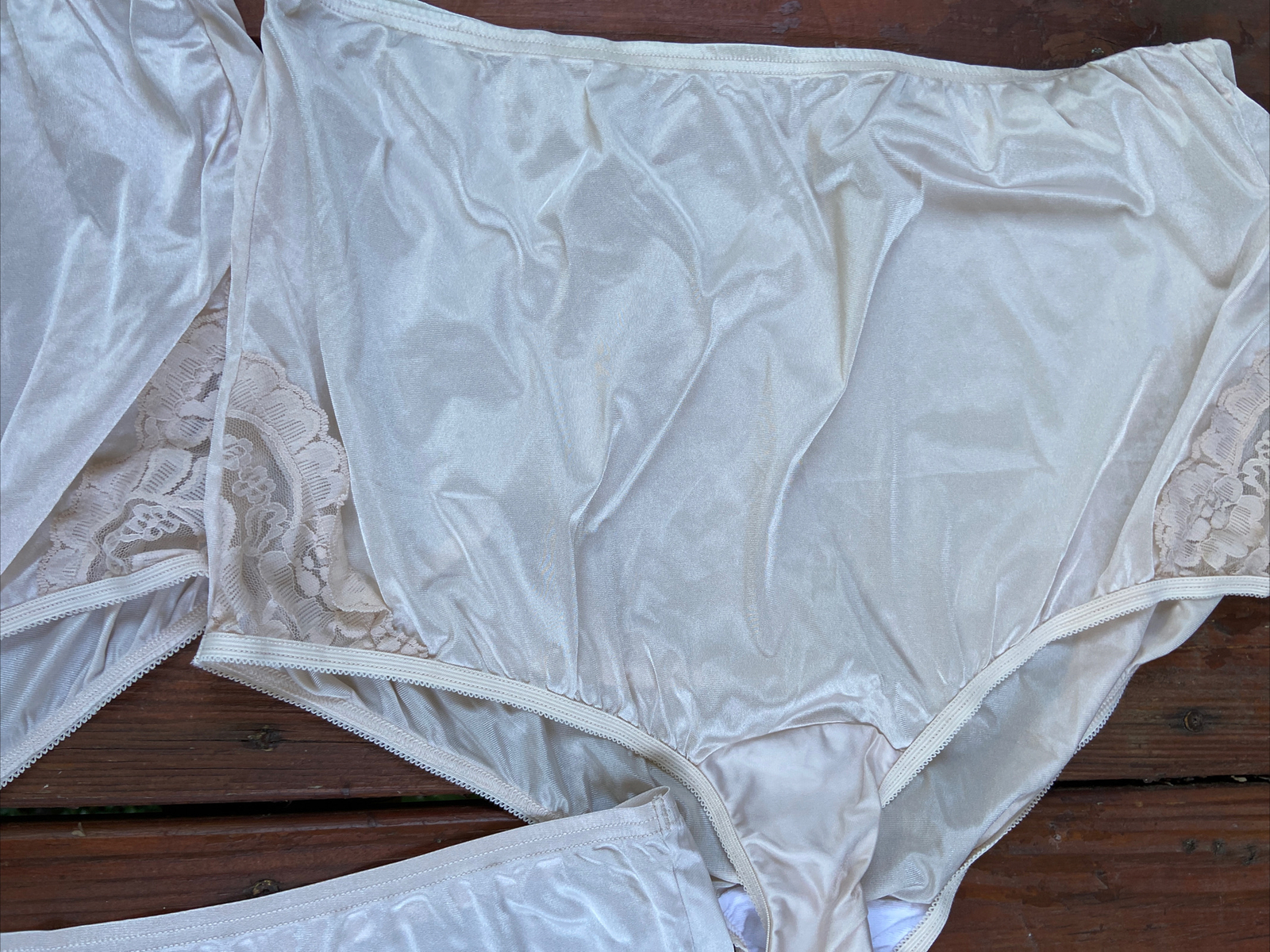 (3)VANITY FAIR LACE NOUVEAU 100NYLON BRIEF PANTIES 13001 MULTICOLOR 10/3XL NWOT eBay